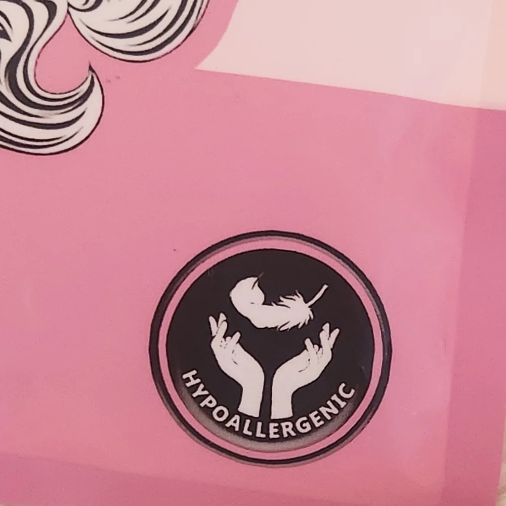 YREEIS Disposable Satin Petal Nipple Covers - Picture 10 of 10